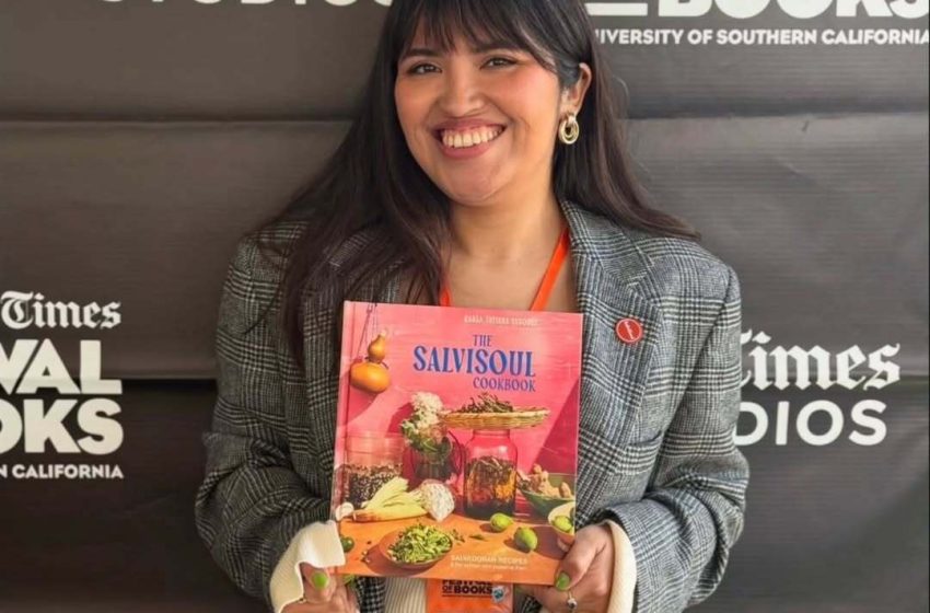  Salvadoreña es nominada al premio James Beard por su libro de recetas ‘SalviSoul’