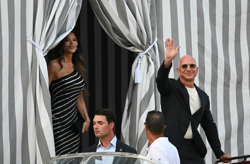  Yates, estrellas y VIP inundan Venecia para la boda de Jeff Bezos