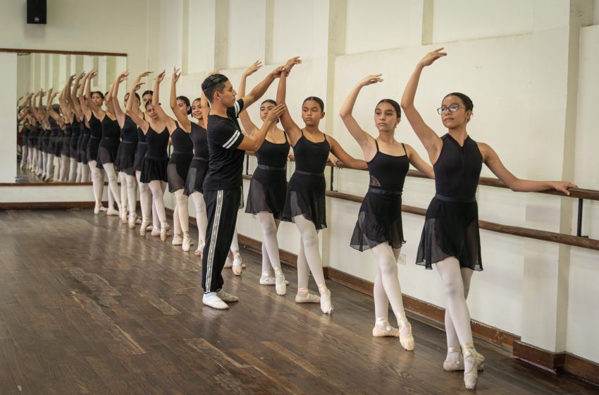  La Escuela Nacional de Danza Morena Celarié tiene 74 años formando grandes bailarines