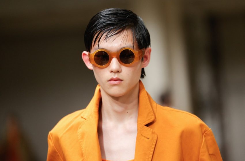  Julian Klausner revisita los clásicos para Dries Van Noten en la Semana de la Moda de París