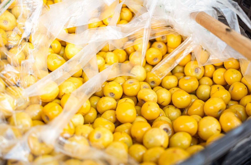 ¿Conoces los beneficios de comer nances, la fruta estrella de esta temporada?