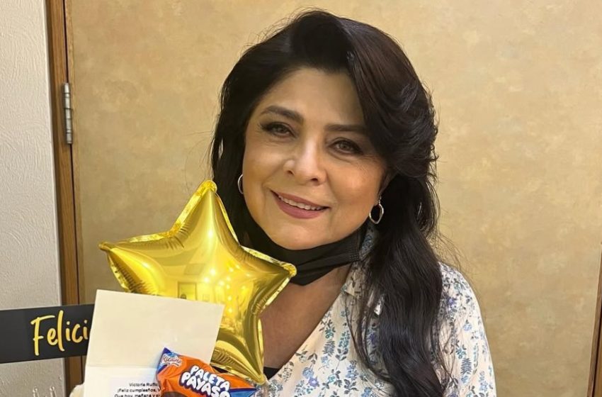  Victoria Ruffo celebró sus 63 años a lado de su familia