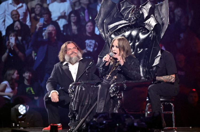  Ozzy Osbourne se despidió de los escenarios con un concierto de Black Sabbath en Inglaterra