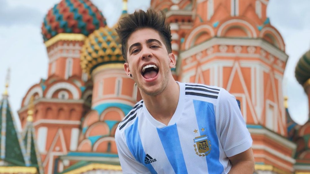 Alejo Igoa rompe récords y se convierte en el youtuber hispano con más suscriptores