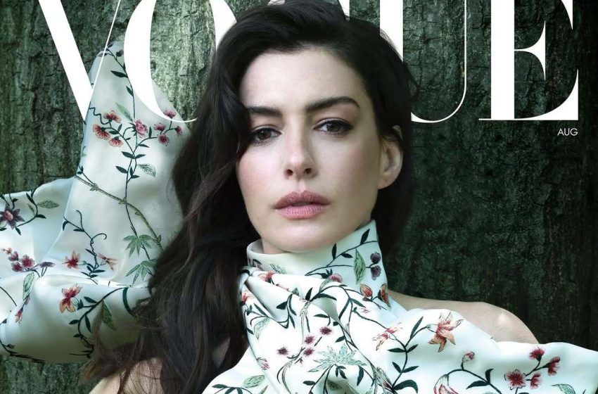  Reina del estilo y del tiempo: Anne Hathaway protagoniza Vogue tras 25 años de carrera