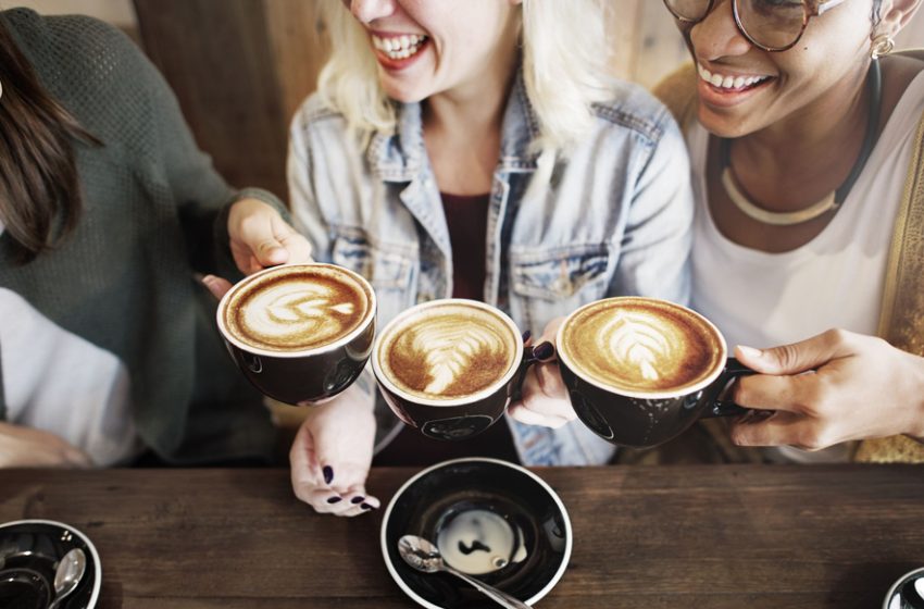  ¿Por qué la Generación Z es más sobria y prefiere los cafés antes que las discotecas?