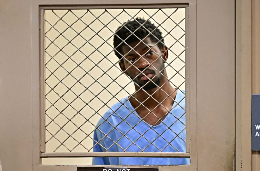  Acusan al rapero Lil Nas X tras deambular desnudo por Los Ángeles