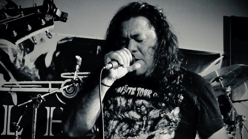 Fallece vocalista de la banda Cofre en accidente de tránsito en Morazán