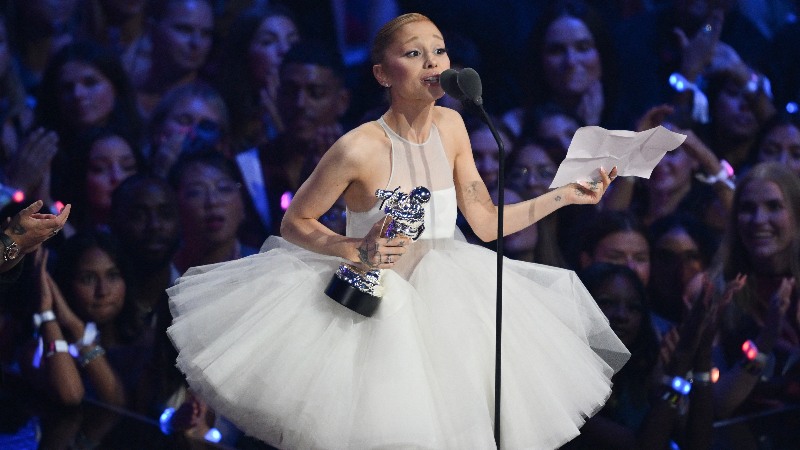 Ariana Grande gana el premio al video del año en los MTV Video Music Awards