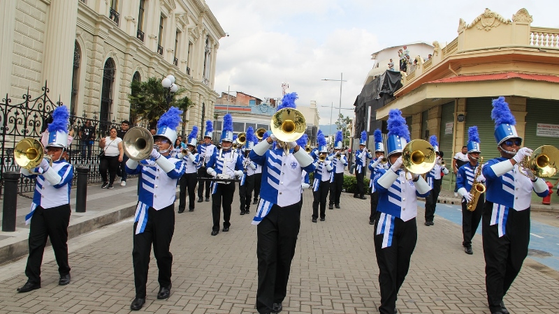 Festival de Bandas llena de ritmo y color al Centro Histórico de San Salvador