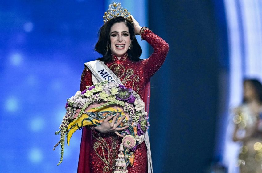  Fátima Bosch de México se convierte en Miss Universo 2025