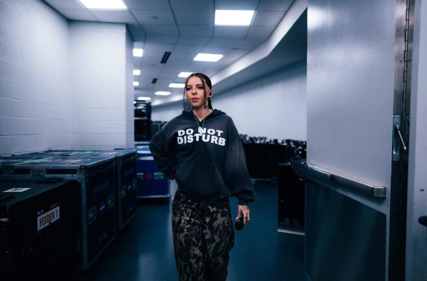  Young Miko estrena Do Not Disturb, su segundo álbum de estudio