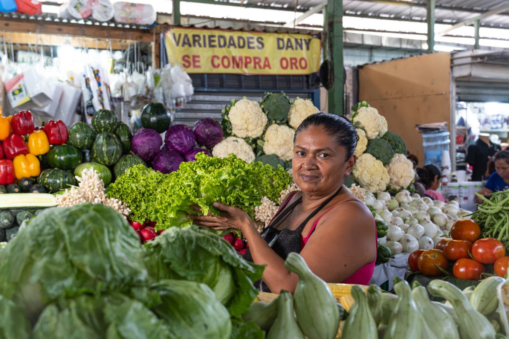 ¿Cuánto necesitas para tu cena navideña? Conoce los precios de los productos en los mercados capitalinos