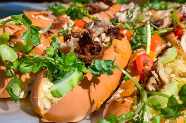 Cinco irresistibles recetas salvadoreñas para alegrar tu mesa navideña