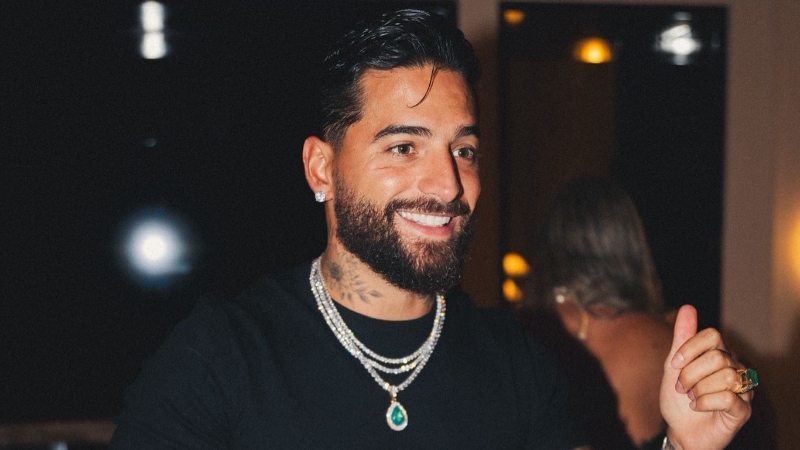 Maluma impacta con cambio de look