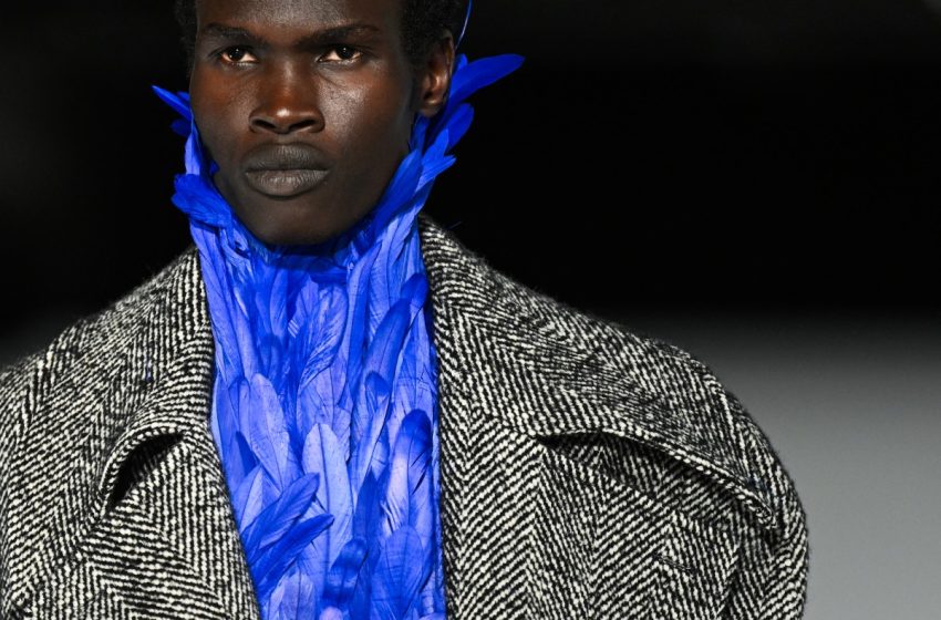  Anderson reinventa los clásicos de Dior con toques punk en la Semana de la Moda masculina
