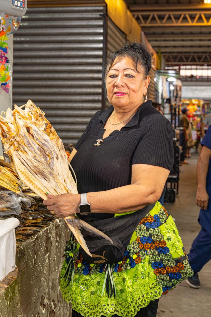 La temporada del pescado seco llega a los mercados de El Salvador