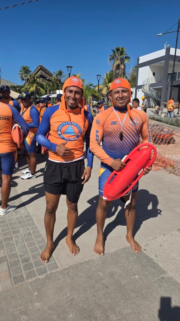 De pescadores a youtubers: la historia de tres hermanos salvadoreños que documentan su vida en alta mar