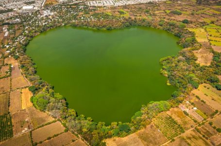 Explora los espejos de agua que surgieron de volcanes en El Salvador