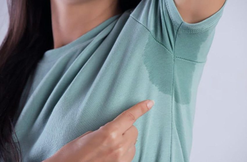  Descubre cómo eliminar manchas de sudor y desodorante en tu ropa