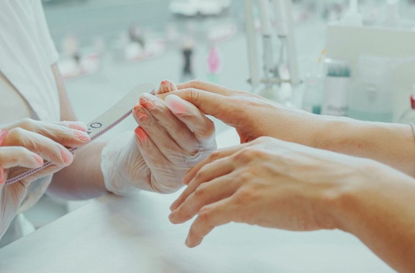  Tips para proteger tus uñas de la humedad y prevenir hongos