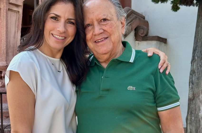  Alessandra Rosaldo está de luto tras la muerte de su padre