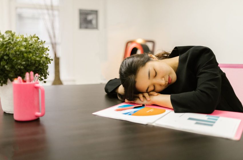  ¿Cuánto hay de cierto en las ocho horas de sueño y el poder de las siestas cortas?