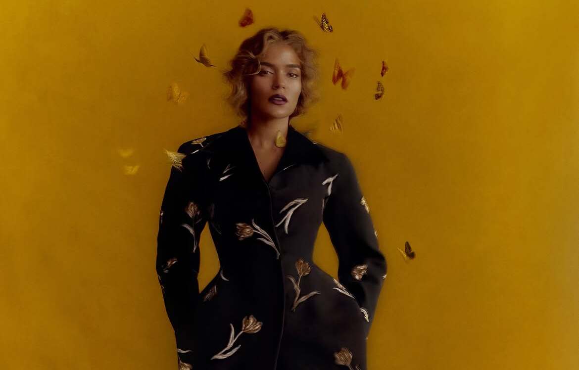 Karol G/ Fotografía Revista Elle/ Imagen de carácter ilustrativa y no comercial.